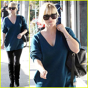Reese Witherspoon: Hal's Bar & Grill Gal!
