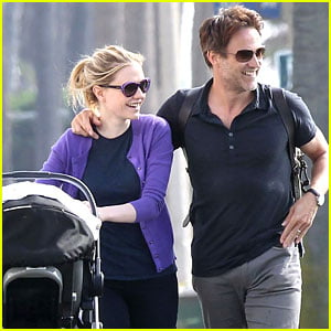 Anna Paquin & Stephen Moyer: Park Stroll with the Twins!