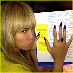 Beyonce Votes & Writes Letter to Obama on Election Day