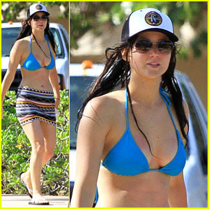 Jennifer Lawrence: Bikini Babe in Hawaii!