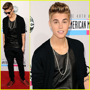Justin Bieber - AMAs' Favorite Pop/Rock Male Artist!