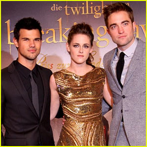 Kristen Stewart & Robert Pattinson: 'Breaking Dawn' Berlin Premiere!