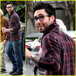 Adam Levine: Christmas Day Lakers Game!