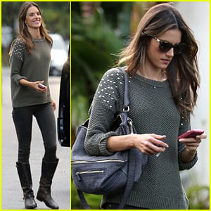 Alessandra Ambrosio: Eat Healthy During Post-Pregnancy Diet!