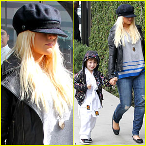 Christina Aguilera: Houston's Lunch with Karate Boy Max!
