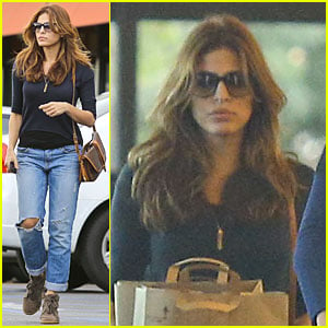 Eva Mendes: Grocery Shopping with a Gal Pal!