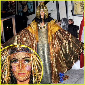 Heidi Klum: Bedazzled Cleopatra at Haunted Holiday Party!