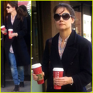 Katie Holmes: Coffee Stop at Starbucks!