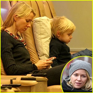 Naomi Watts & Samuel: Mother-Son Pedicures!