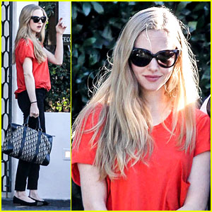 Amanda Seyfried: 'Les Mis' Cast Performing at the Oscars?