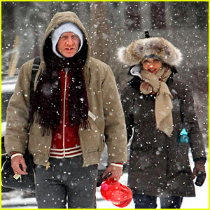 Daniel Craig & Rachel Weisz: Snowy Stroll in NYC!