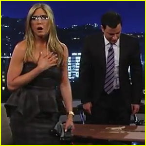 Jennifer Aniston Destroys Jimmy Kimmel's Desk on 'Jimmy Kimmel Live!'