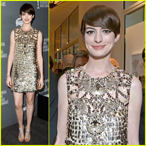 Anne Hathaway - Costume Designers Guild Awards 2013 Red Carpet