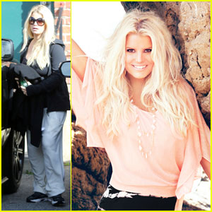 Jessica Simpson & CaCee Cobb Shop for Baby Stuff Together!