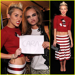 Miley Cyrus & Cara Delevingne: Funny Faces for Marc Jacobs!