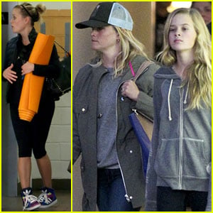 Reese Witherspoon: Shopping with Ava!