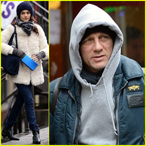 Daniel Craig & Rachel Weisz: Separate Rainy Day Outings!