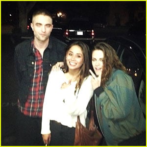 Kristen Stewart & Robert Pattinson: Date Night with a Fan!