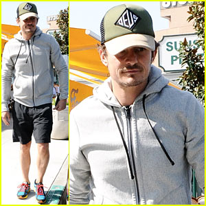 Orlando Bloom Steps Out After Miranda Kerr's Car Accident