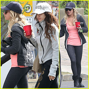 Vanessa Hudgens: Gym Workout with Ashley Tisdale!