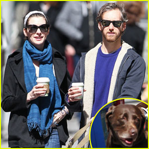 Anne Hathaway & Adam Shulman: Dog Walk in Brooklyn!
