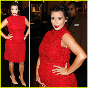 Pregnant Kim Kardashian: Glam Perfume Promotion in Las Vegas!