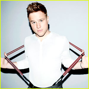 Win FREE Tickets to Olly Murs' 'Right Place Right Time' Tour!