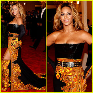 Beyonce - Met Ball 2013 Red Carpet with Solange Knowles