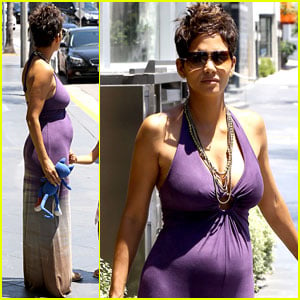 Halle Berry: I Love Mother's Day!