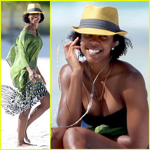Kelly Rowland: Bikini Beach Calling Babe!