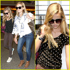 Reese Witherspoon: Paris Trip with Ava!