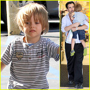 Colin Farrell: Rite Aid Snacks with Henry!