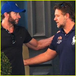 Hugh Jackman & Russell Crowe Reunite for Coffee Meeting!
