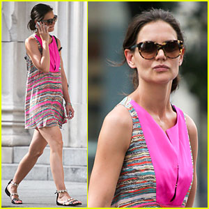 Katie Holmes: Summer Phone Chatter!