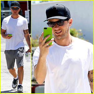 Ryan Phillippe: 'These Are Gonna Be Hot Pics!'