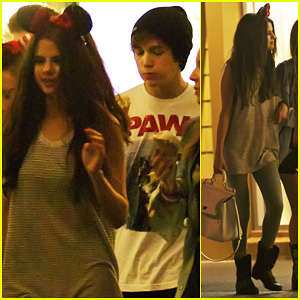 Selena Gomez: Disneyland with Austin Mahone!