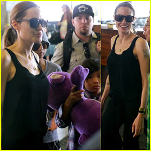 Angelina Jolie: Hawaii Landing with Maddox & Pax!