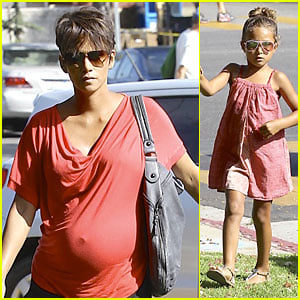 Halle Berry: Baby Bump Check-up with Nahla!