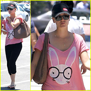 Kaley Cuoco: Pink Bunny Babe On The Thirty!
