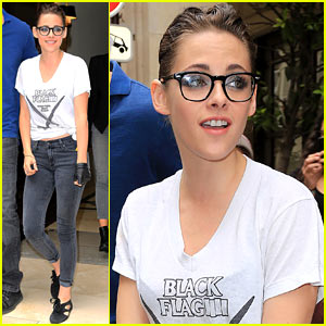 Kristen Stewart Rocks Specs After Chanel Fashion Show!