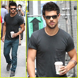Taylor Lautner: Coffee Break on 'Tracers' Set!