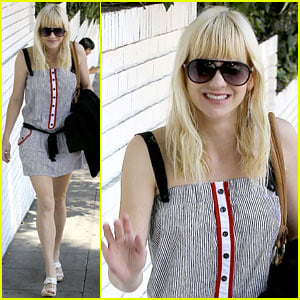 Anna Faris: Being a Mom Creates 'Different Priorities'