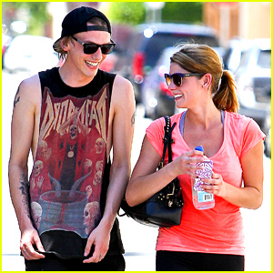 Ashley Greene & Jamie Campbell Bower Leave the Gym Together!