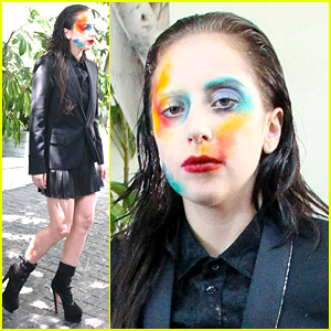 Lady Gaga Wears 'Applause' Makeup on Song's Release Day!