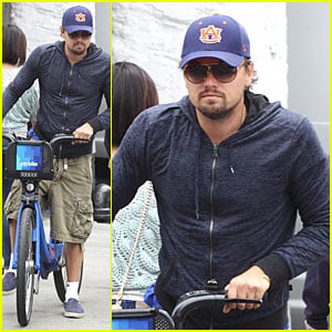 Leonardo DiCaprio: Low Key Chinatown Bike Ride!