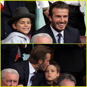 David Beckham Kisses Cruz at Barclays League Soccer Match