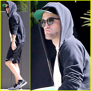 Robert Pattinson Steps Out Solo After Outings with Mystery Gal