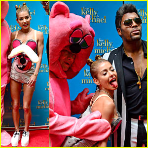 Kelly Ripa: Miley Cyrus VMAs Halloween Costume with Michael Strahan as Robin Thicke!