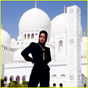 Rihanna Asked to Leave Abu Dhabi Mosque After Photo Shoot