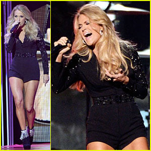 Carrie Underwood at the 2013 CMA's